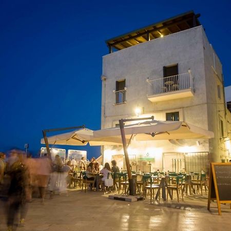 Casa Vacanze Antiche Mura E Poi Monopoli Exterior foto